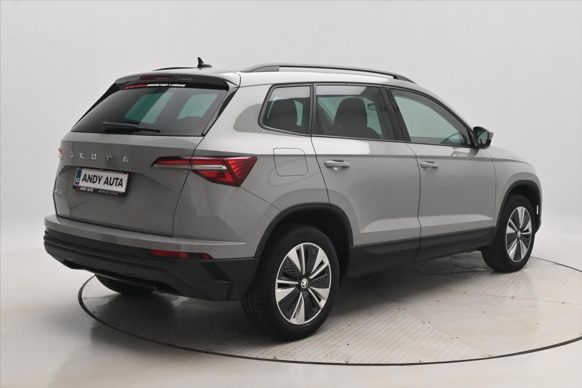 Škoda Karoq, 2,0 TDI 85kW DSG Ambition VŮZ - fotka 5