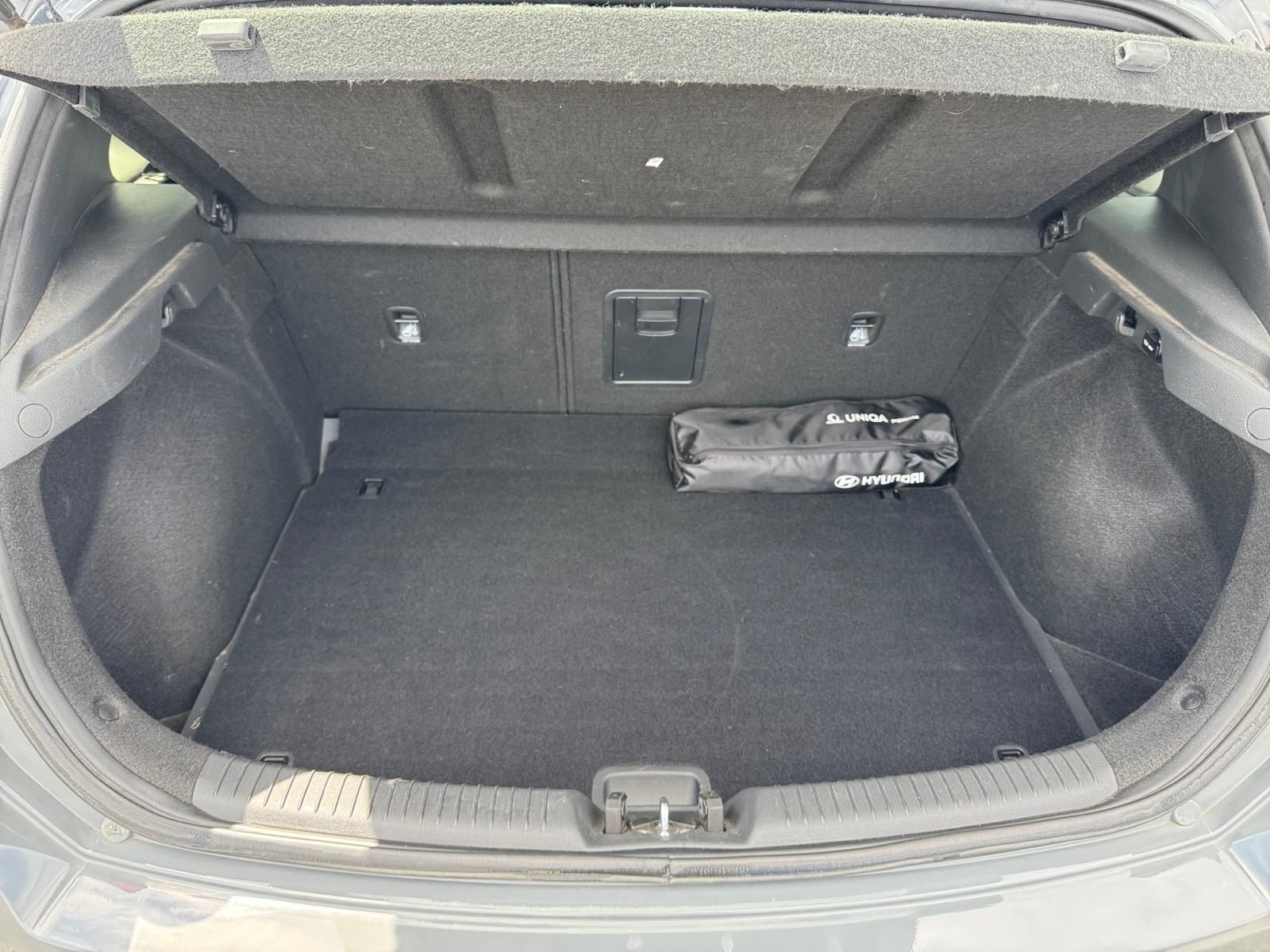 Hyundai i30, N LINE 1.5T-GDI 118kW CZ DPH - fotka 6