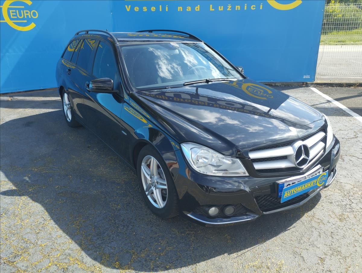Mercedes-Benz Třídy C, 2,1 2.2 CDi 150KW - fotka 3