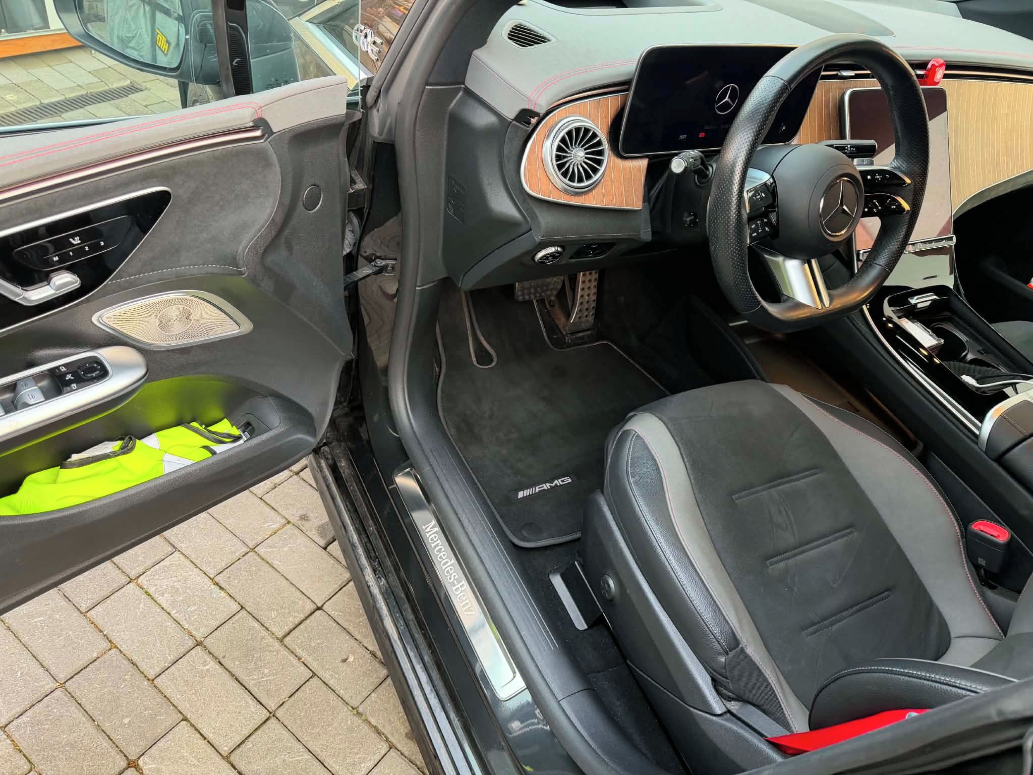 Mercedes-Benz EQE, 350+ AMG Premium+, Burm., Pano - fotka 5