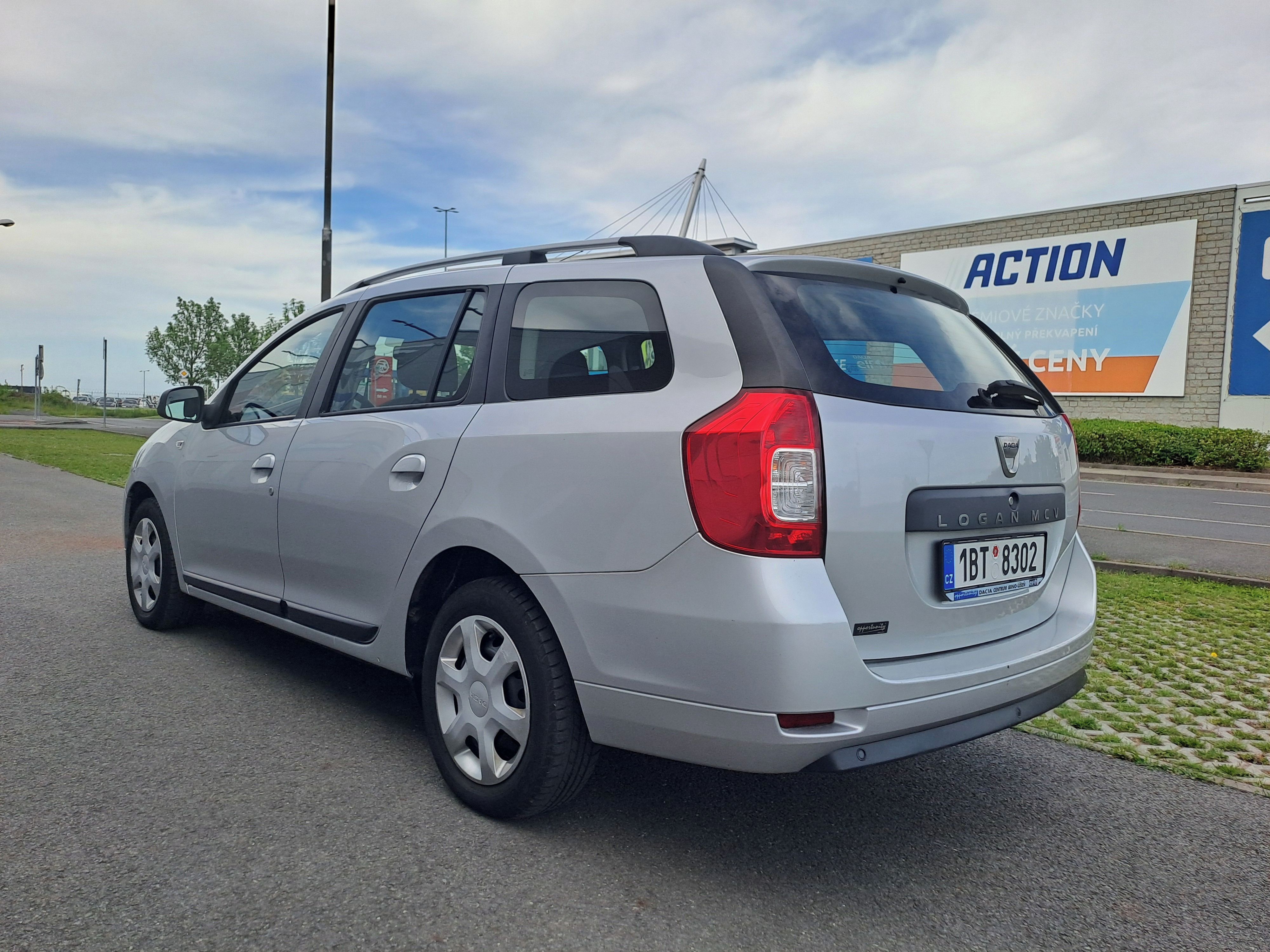 Dacia Logan, 1.0SCE MCV 1.MAJ + ZIMNÍ KOLA - fotka 5