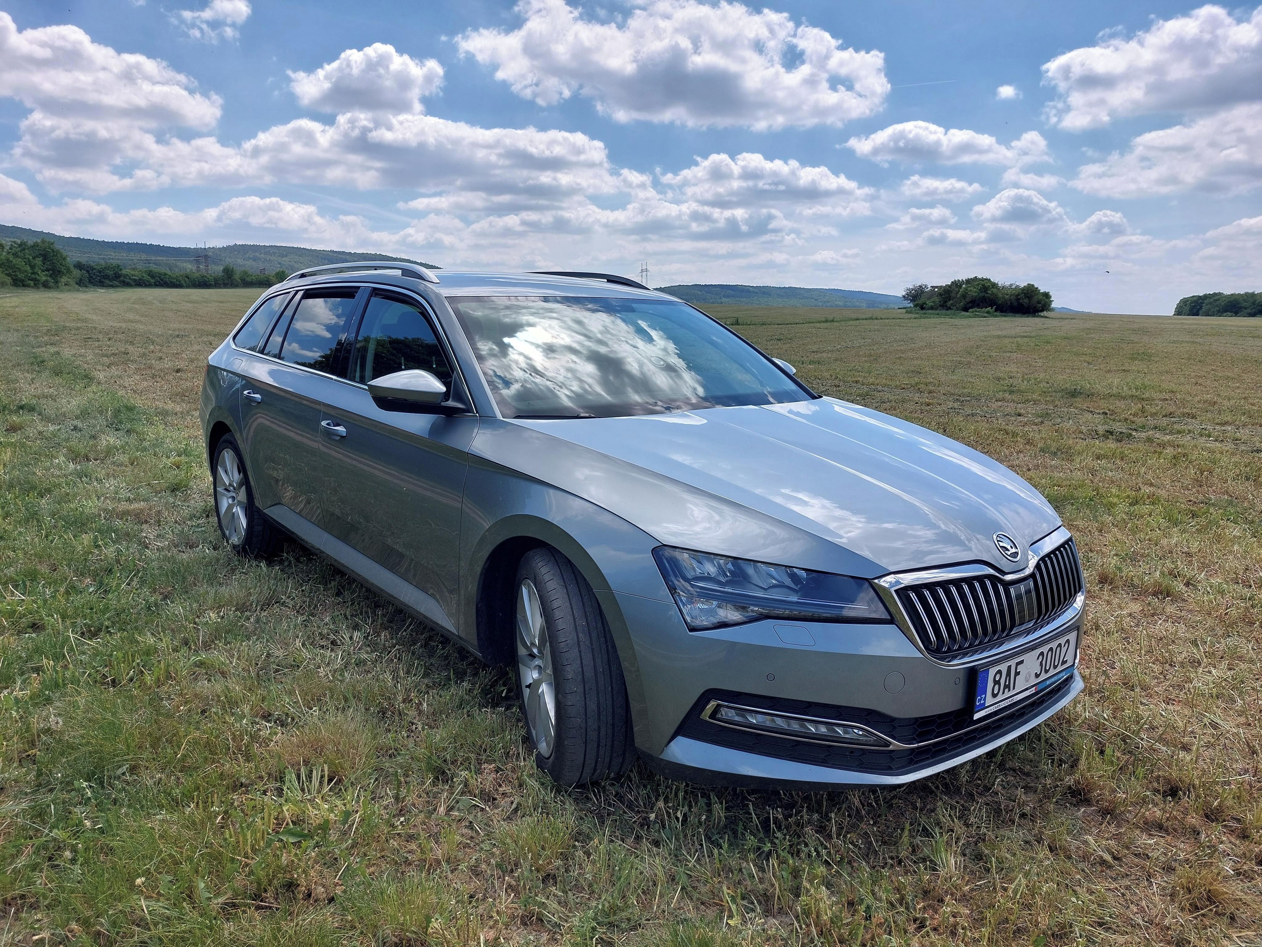 Škoda Superb, 2.0 TDi, 110 kW, Style WEBASTO - fotka 4