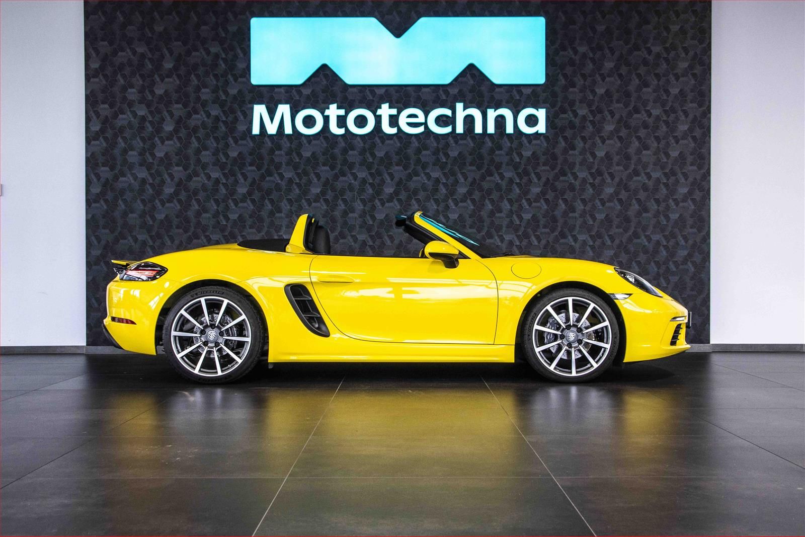 Porsche 987 Boxster, 718 - fotka 6