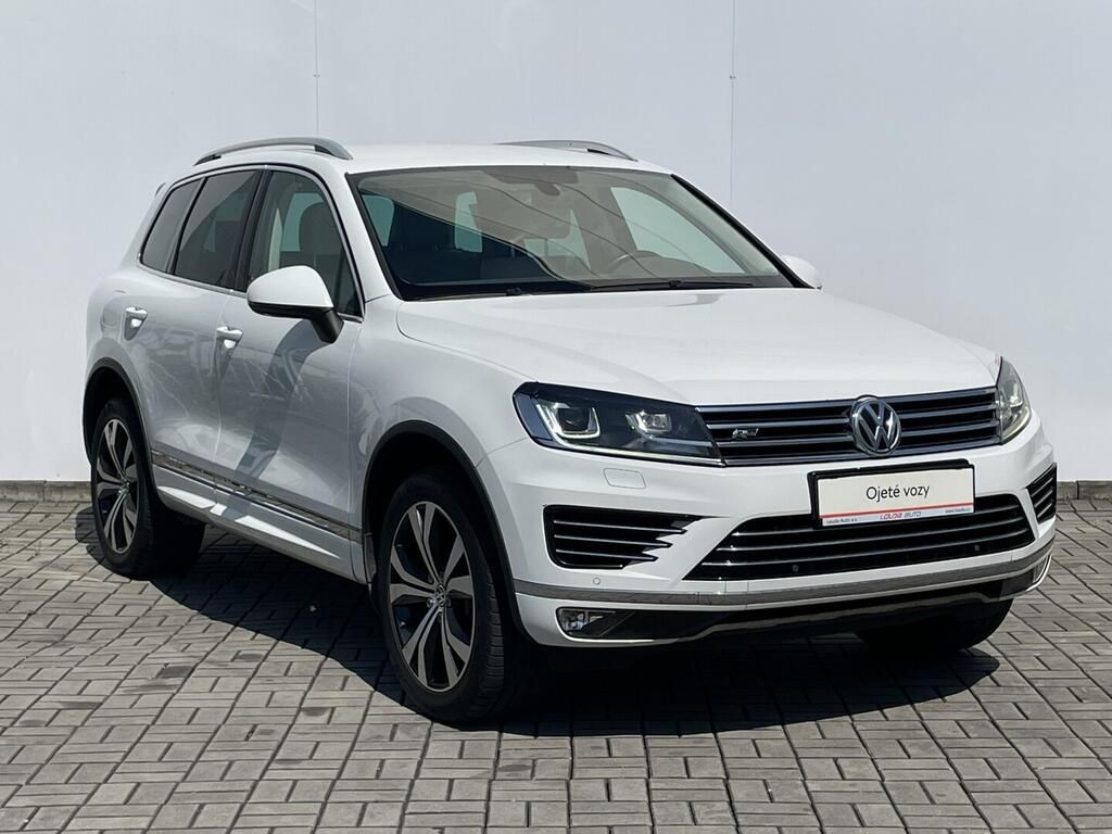 Volkswagen Touareg, R-Line 3.0 TDI 193 kW - fotka 5