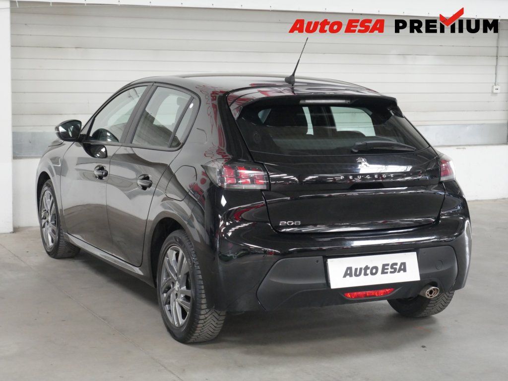 Peugeot 208, 1.2 - fotka 4