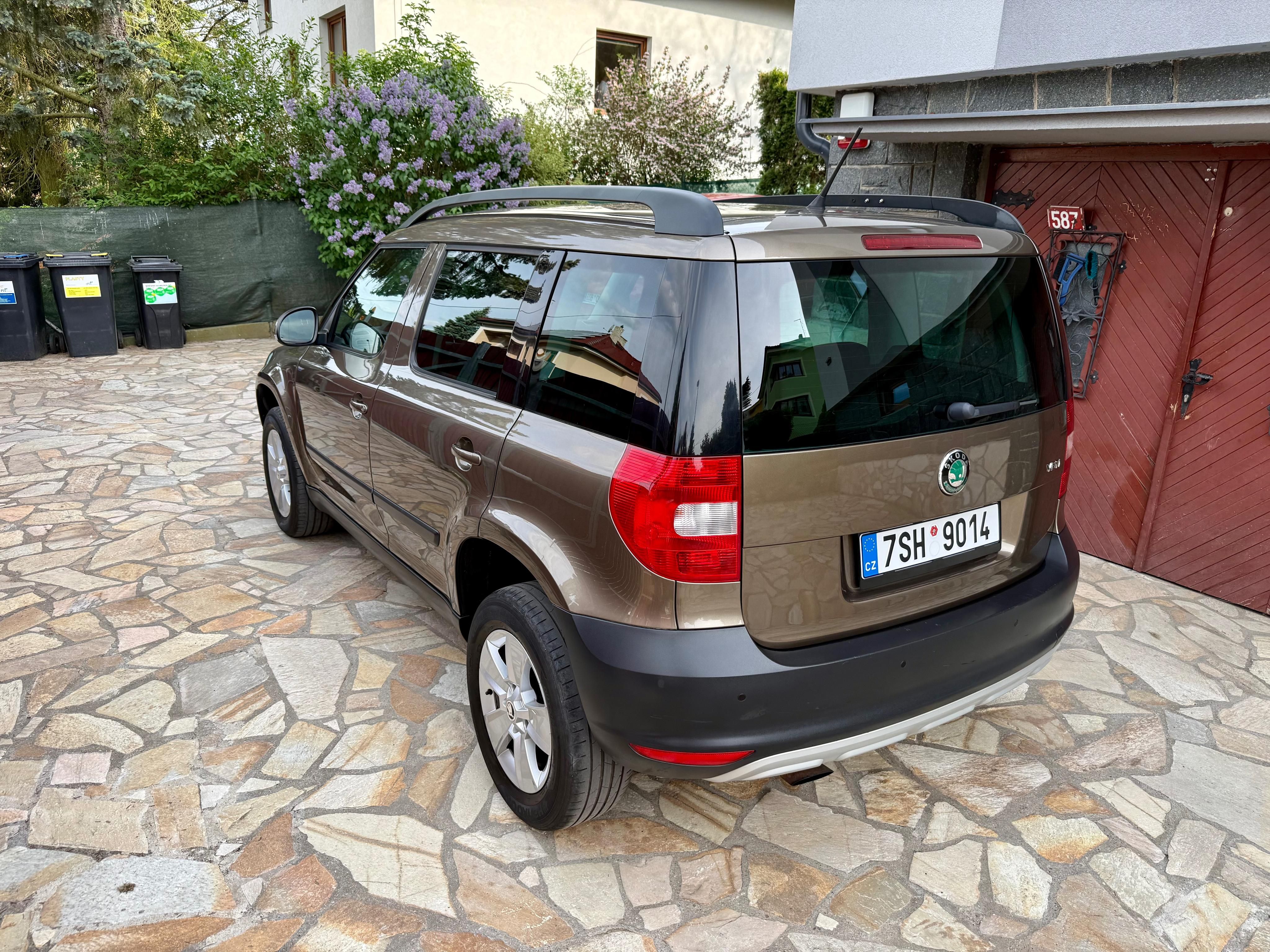 Škoda Yeti, 1.2 TSI 77KW KLIMA VÝHŘEV KOLA - fotka 6