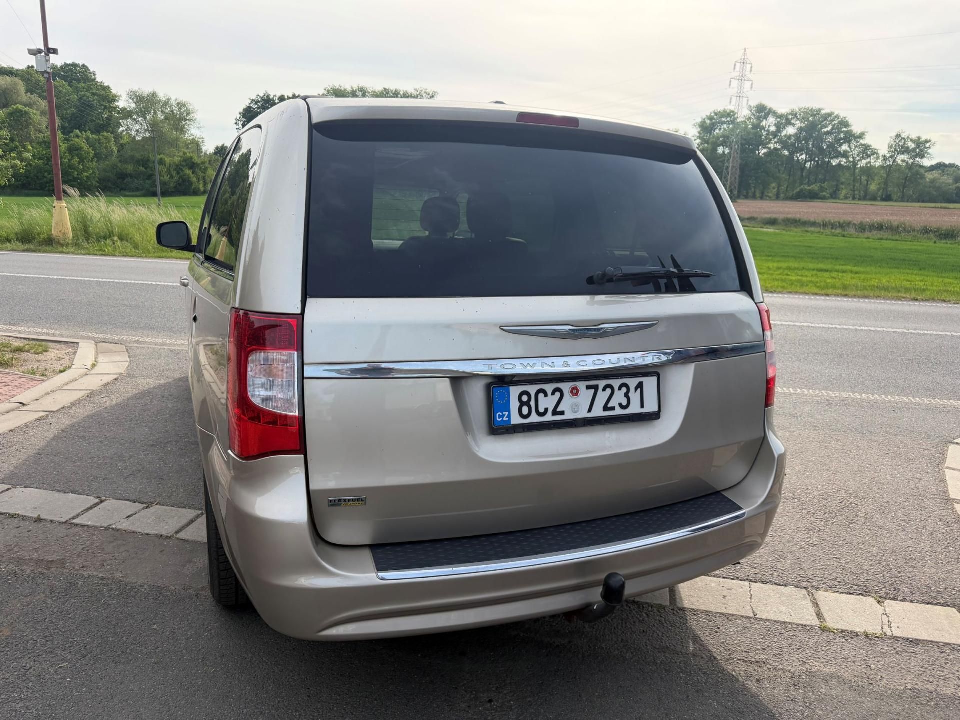 Chrysler Town & Country, 3,6 Pentastar DVD Kůže 2014 - fotka 5