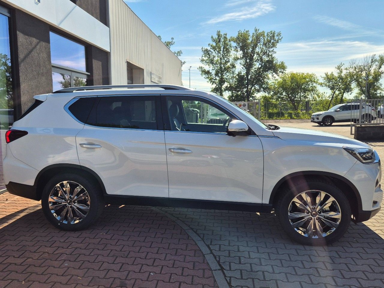 SsangYong Rexton, 2.2 PREMIUM 4WD AT,SKLADEM - fotka 4