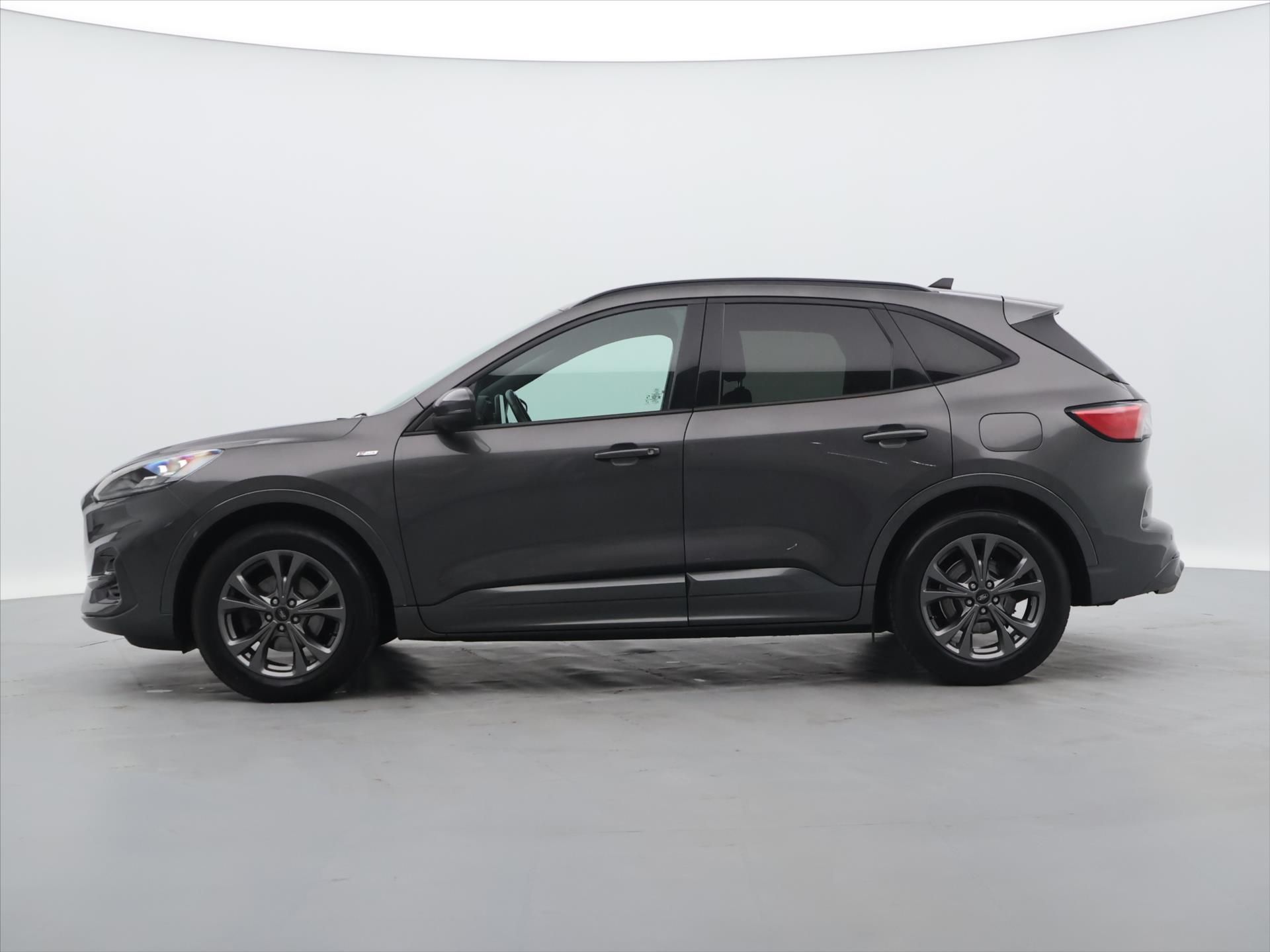 Ford Kuga, 1,5 EB 110 kW ST-Line 1.Maj. - fotka 4