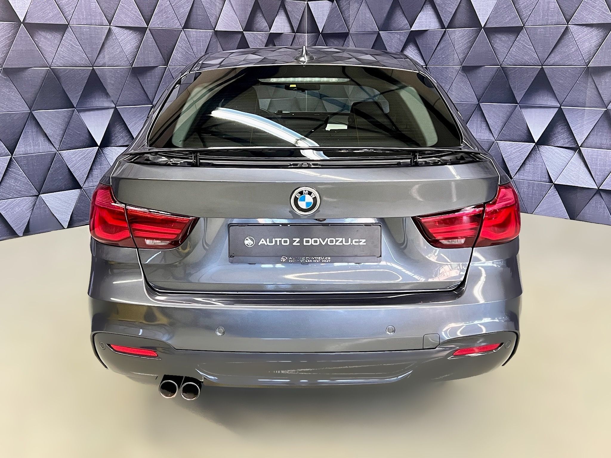 BMW Řada 3, 320d GT xDrive M-PAKET - fotka 6