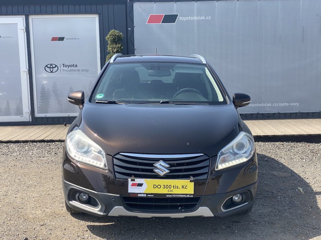 Suzuki SX4 S-Cross, 1.6i, tažné, klima, automat - fotka 3