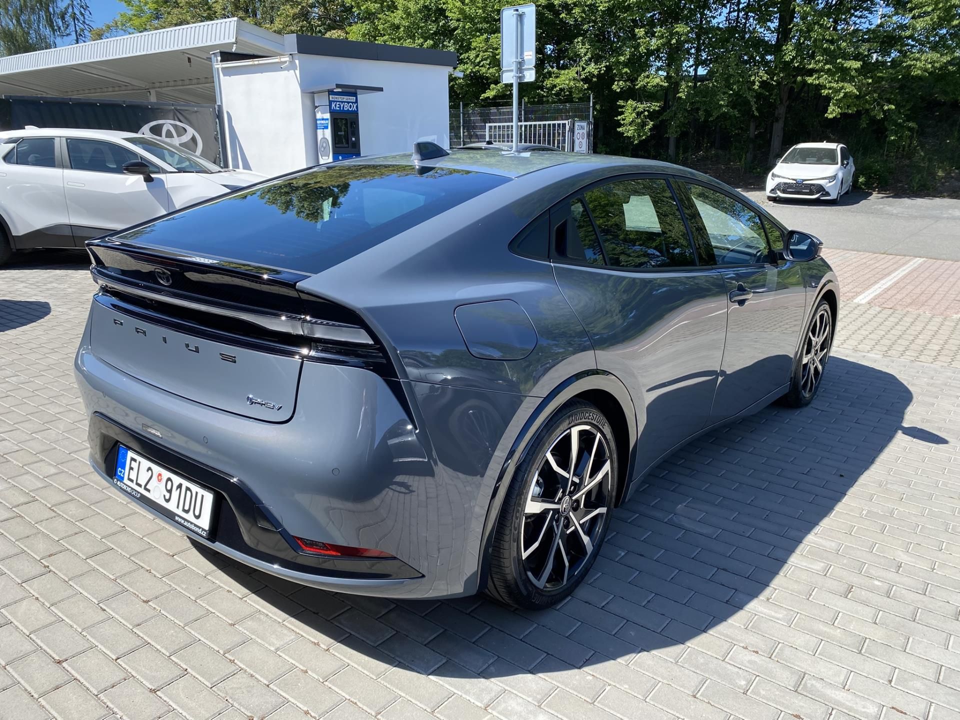 Toyota Prius, 2.0L PHEV Prestige + zimní pne - fotka 6