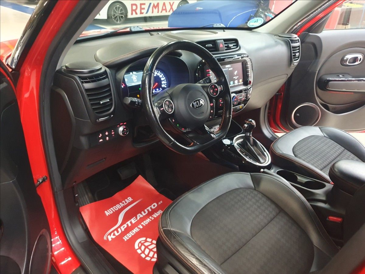 Kia Soul, 1,6 i Automat!  MAX VÝBAVA - fotka 6