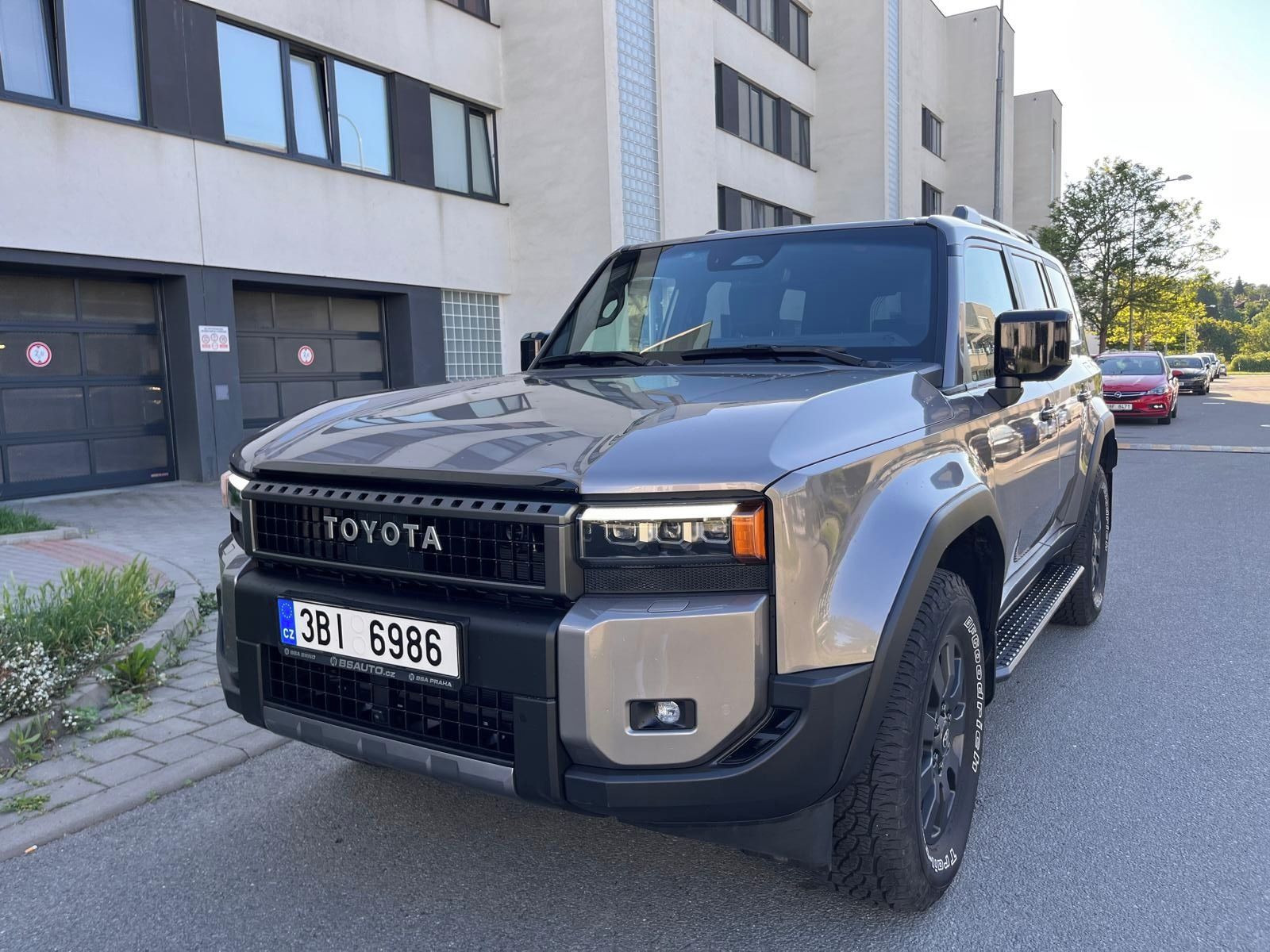 Toyota Land Cruiser, 250 2.8D 8AT INVINCIBLE