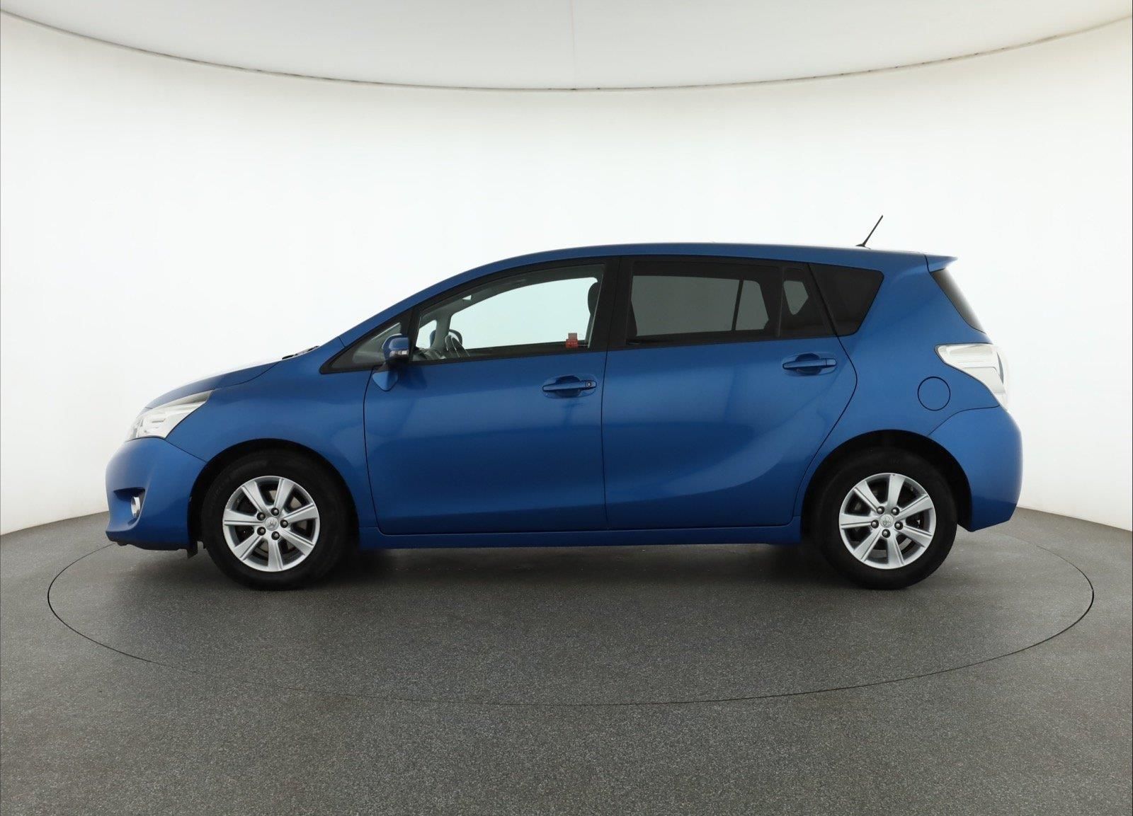 Toyota Verso, 1.6 D-4D, Serv.kniha, Xenony - fotka 3