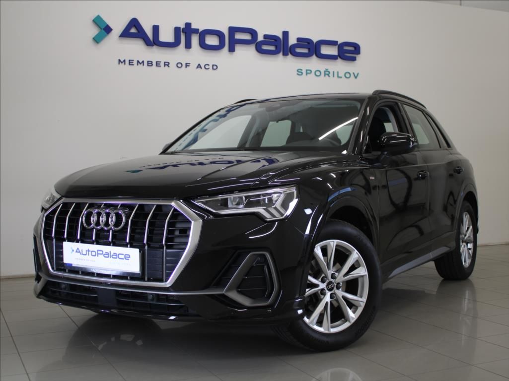 Audi Q3, 2,0 TDi 110kW S-Line 54tkm.ČR