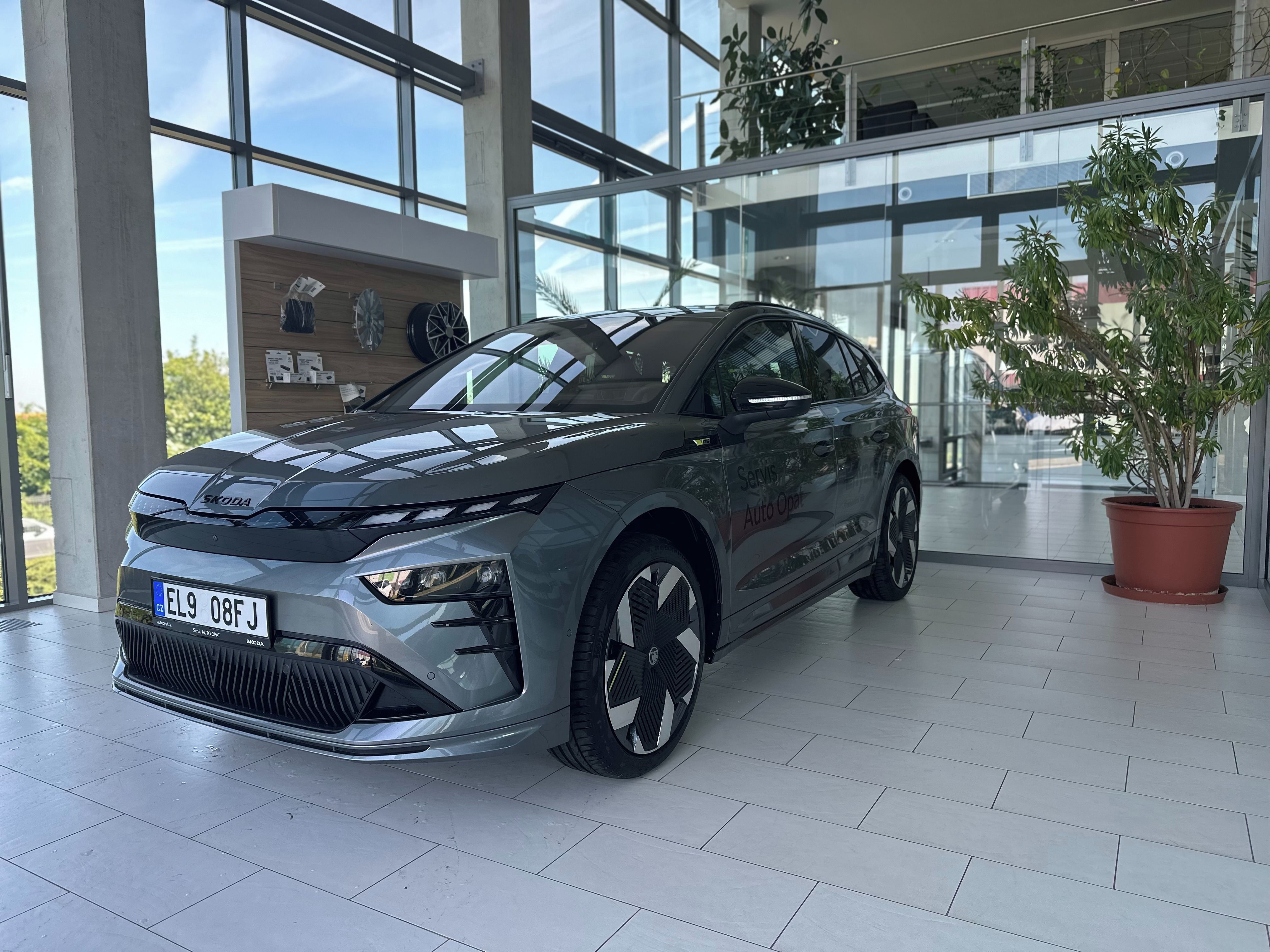 Škoda Enyaq, RS 84 kWh 250 kW 4x4 - fotka 3