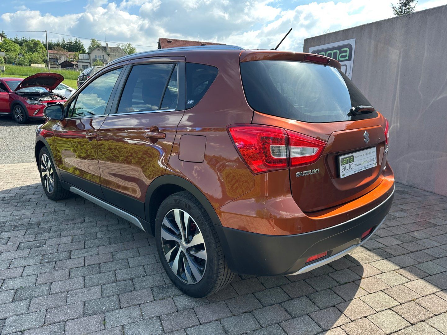 Suzuki SX4 S-Cross, 1.4T 103kW AT ELEGANCE TAŽNÉ - fotka 5