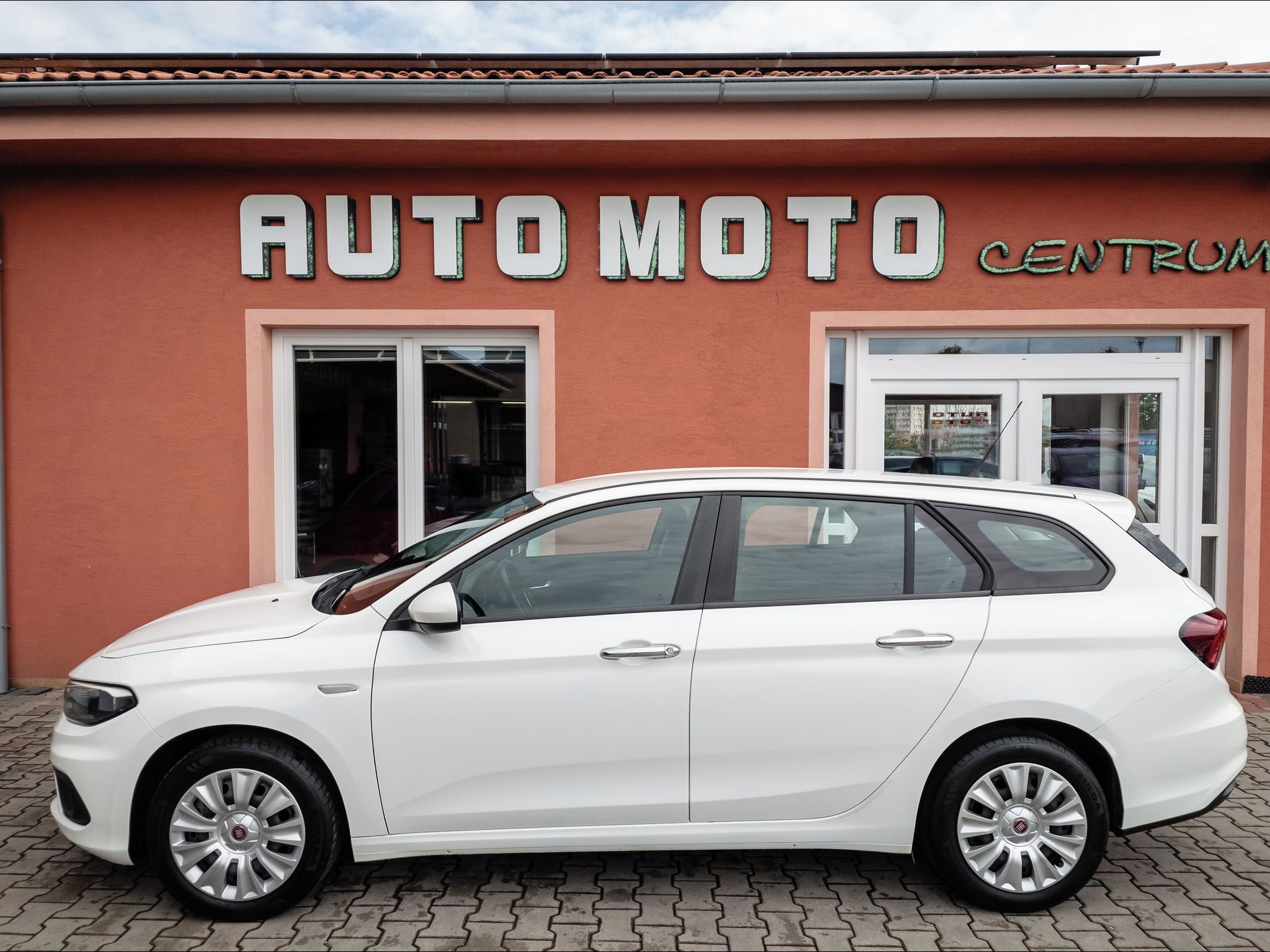 Fiat Tipo, 1.4 Street 70 kW - fotka 2