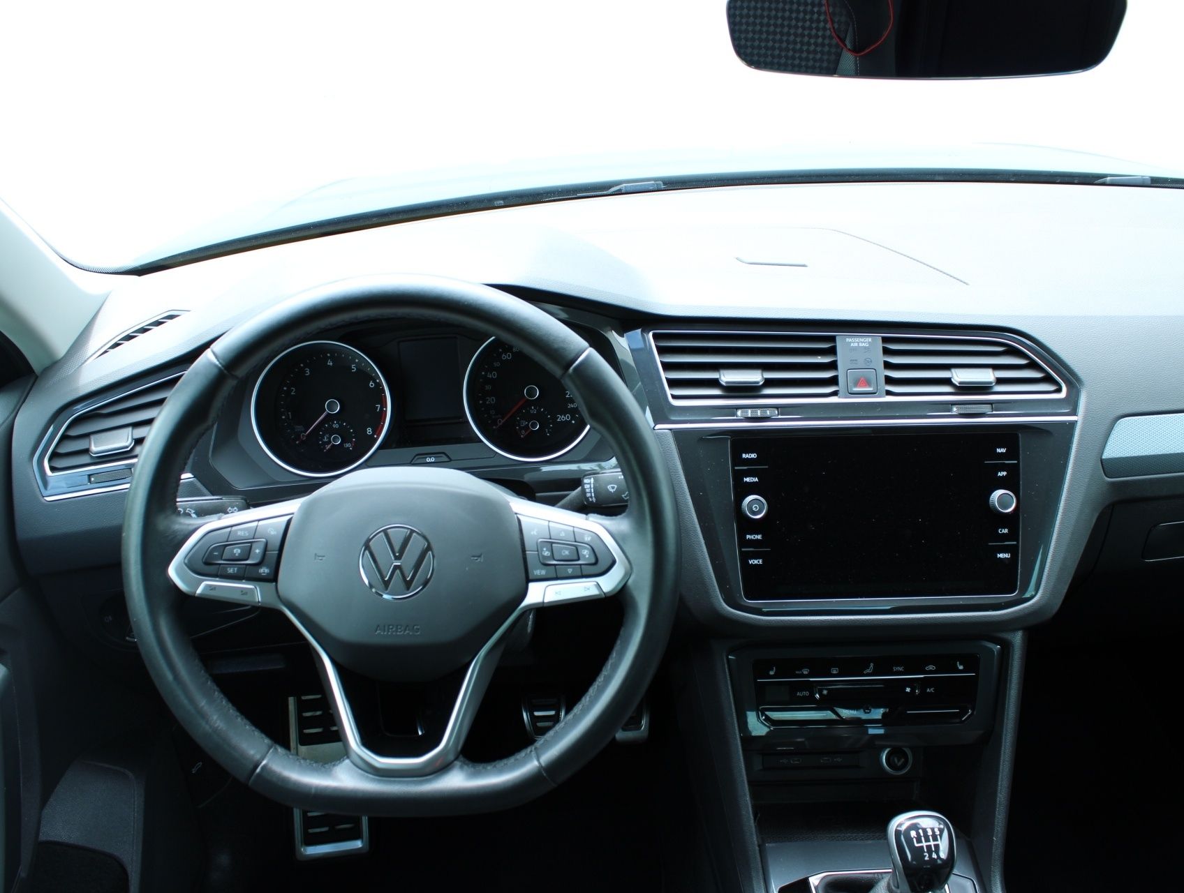 Volkswagen Tiguan, 1.5 TSI 110kW LED manuál - fotka 5
