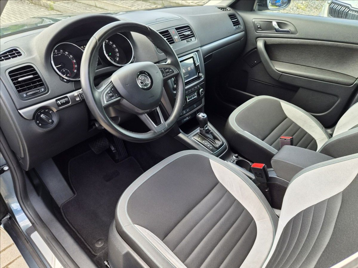 Škoda Yeti, 2,0 TDi DSG 4x4 *NAVI*SENZORY* - fotka 5