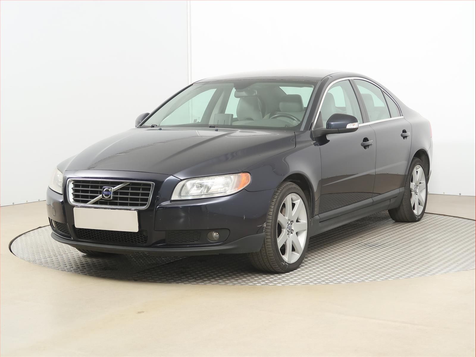 Volvo S80, 2.0 D, Navi, Kožené sedačky - fotka 2