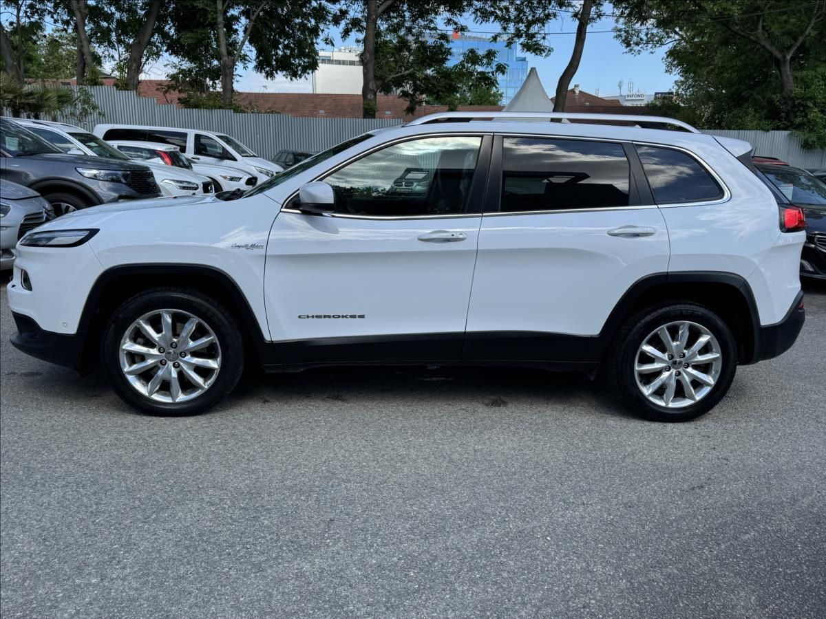 Jeep Cherokee, 2,2 4x4+KRASNÝ STVA.!! - fotka 6