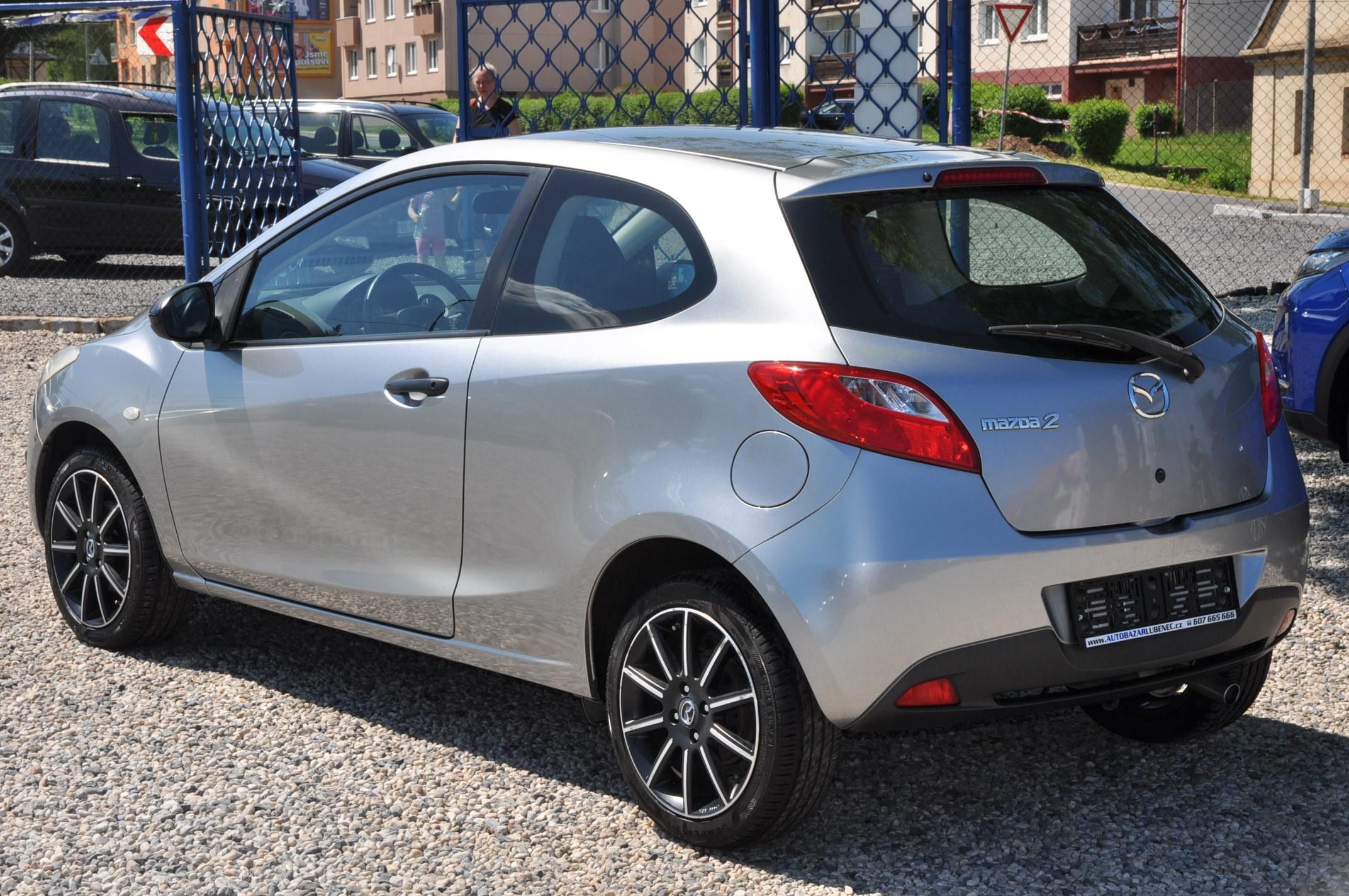 Mazda 2, 1.3i 55kW 3dv. KLIMA - fotka 4