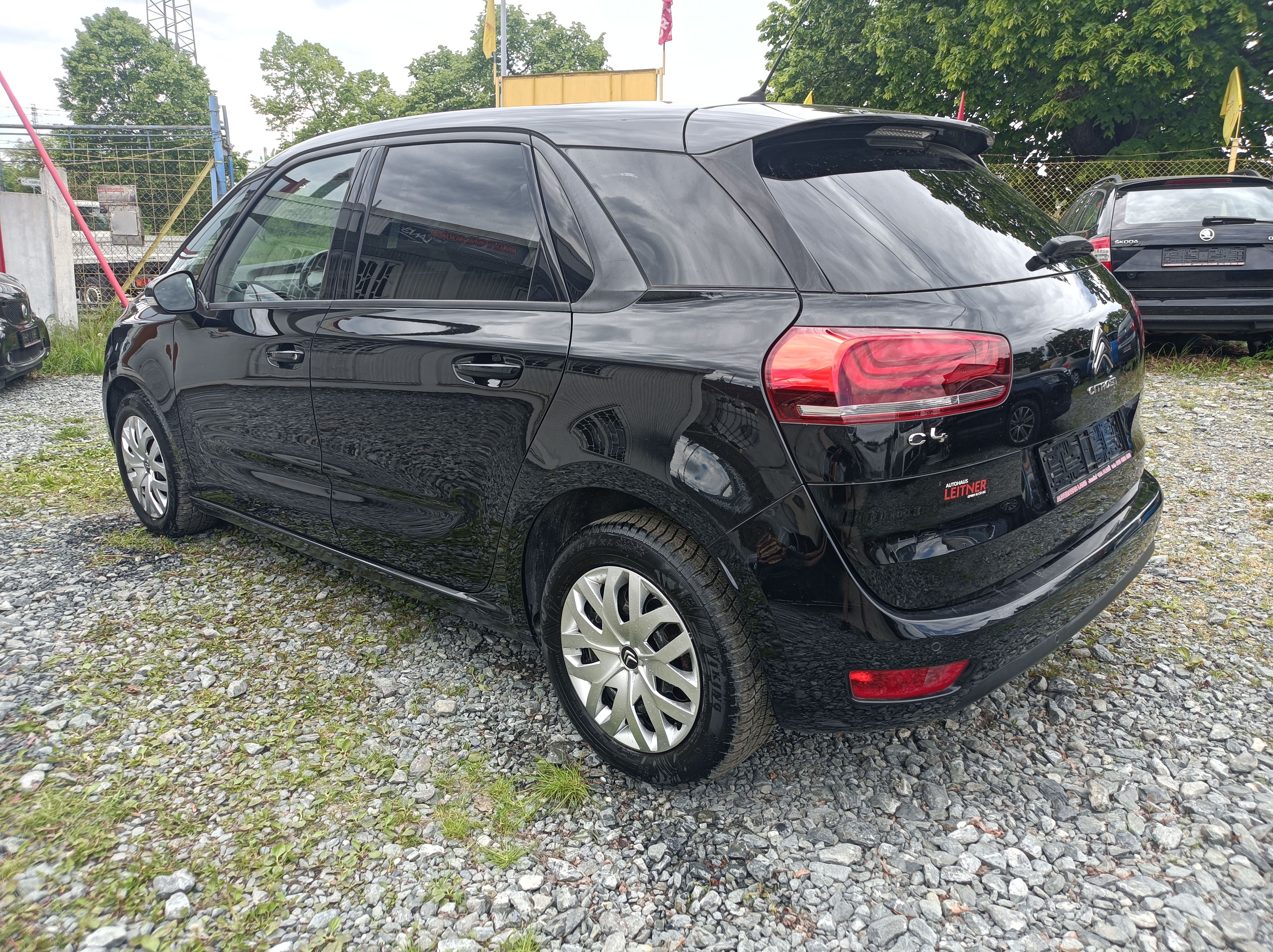Citroën C4 Picasso, 1.2-81kw,r.18,kamera,83t.km - fotka 6