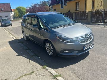 Opel Zafira Innovation 1.6