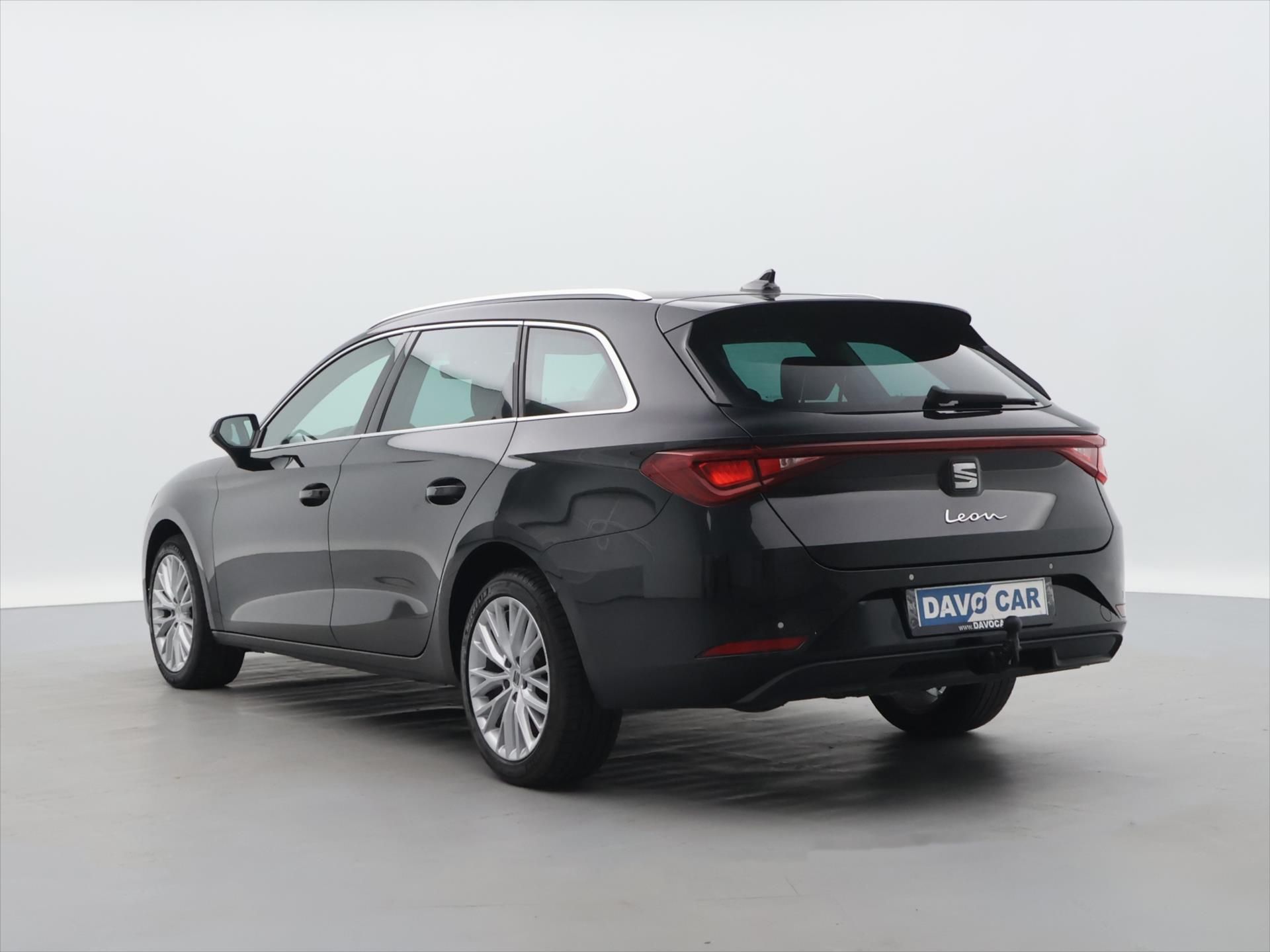 Seat Leon, 2,0 TDI DSG 110kW Xcellence ST - fotka 5