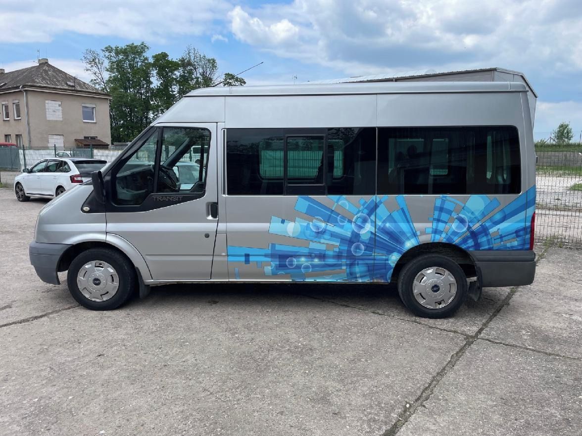 Ford Transit, 2,2TDCi-92kw-L2H2-9míst - fotka 2