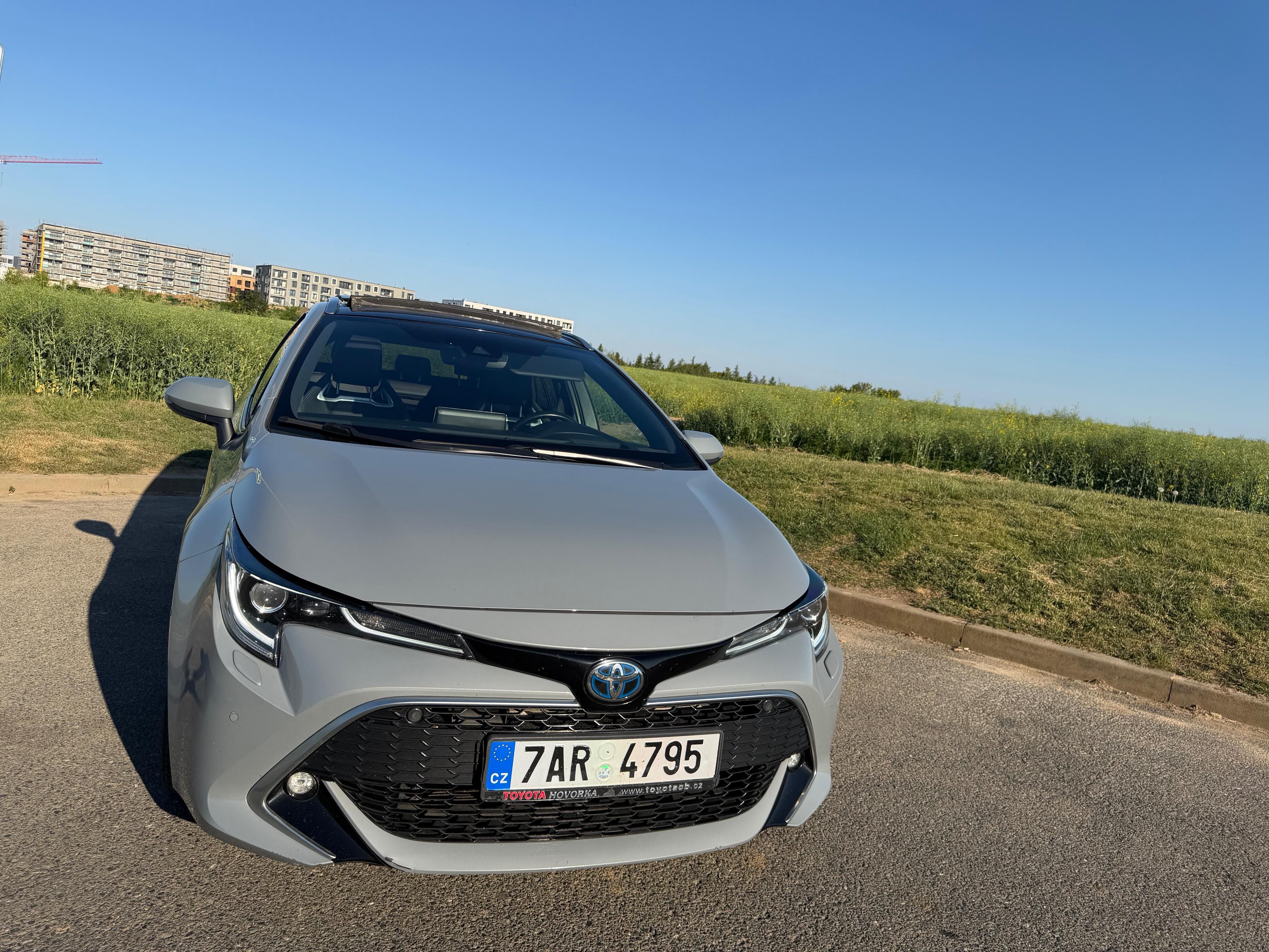 Toyota Corolla, Toyota Corolla TS 2.0 Hybrid - fotka 2