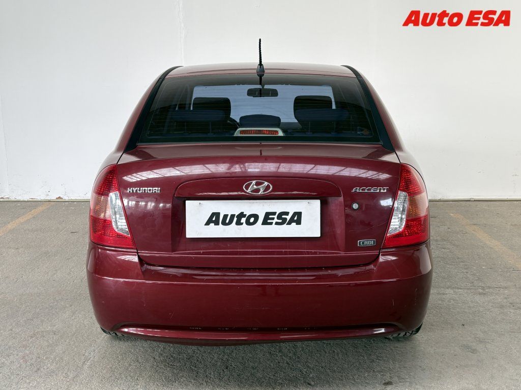 Hyundai Accent, 1.5CRDi - fotka 5