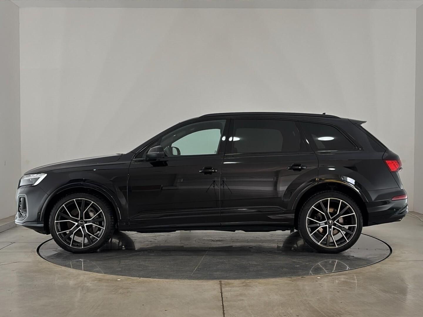 Audi Q7, 3.0 TDI / 210 kW S-Line TOP!! - fotka 3
