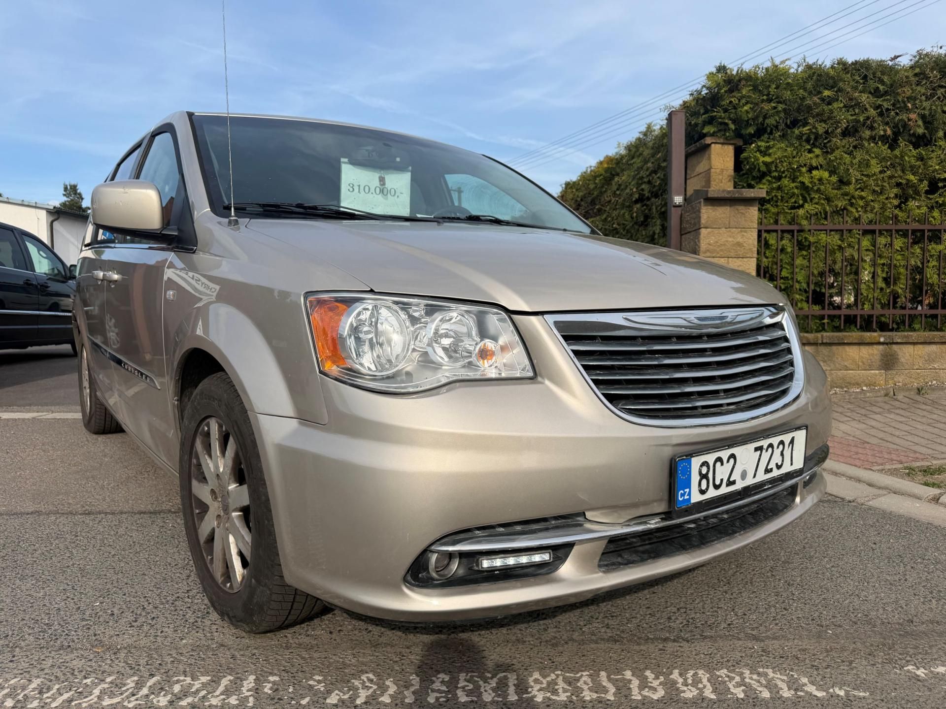 Chrysler Town & Country, 3,6 Pentastar DVD Kůže 2014 - fotka 6