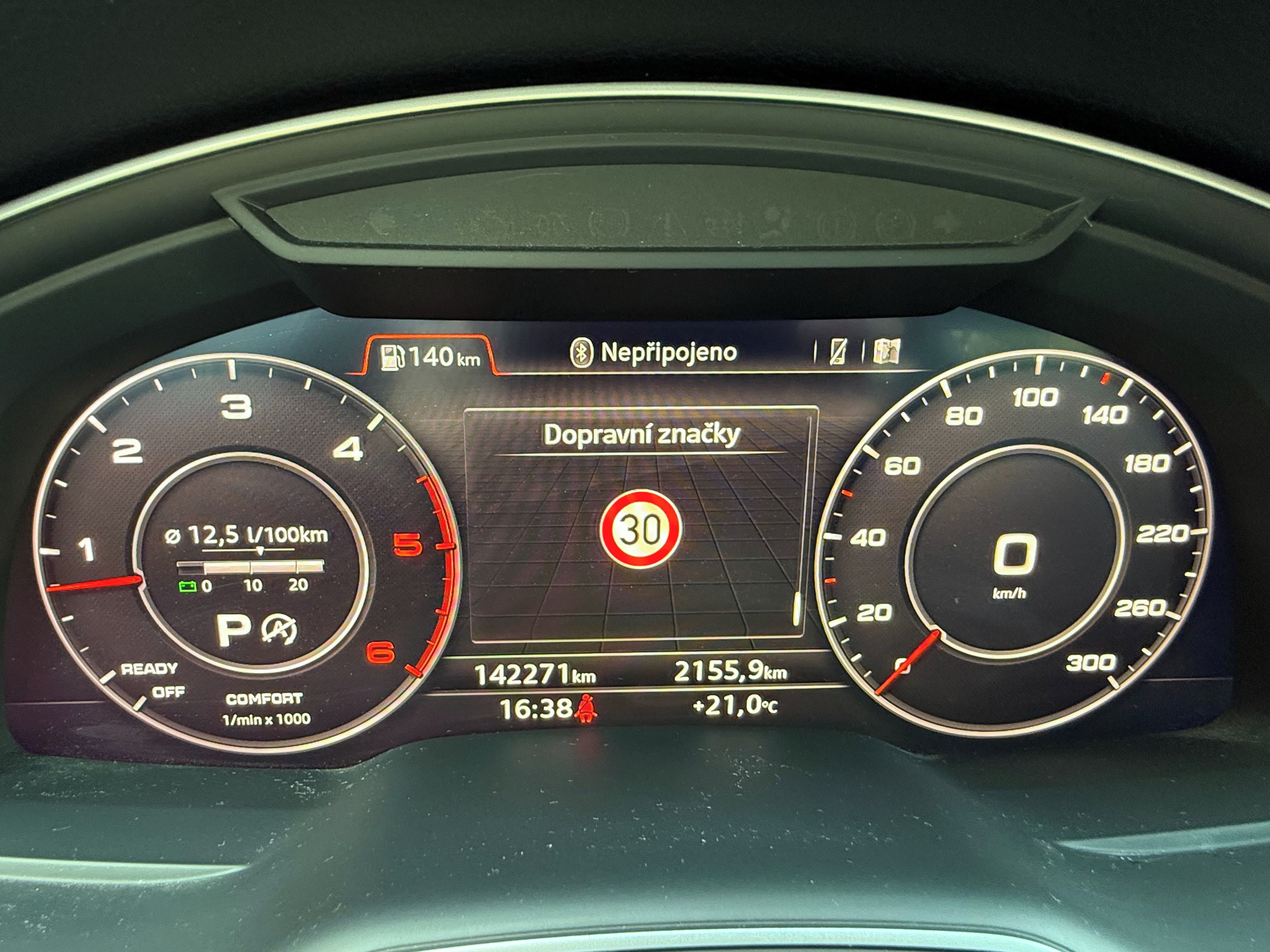 Audi Q7, 3.0TDI,S-LINE,VZDUCH,TAŽNÉ,LED - fotka 3