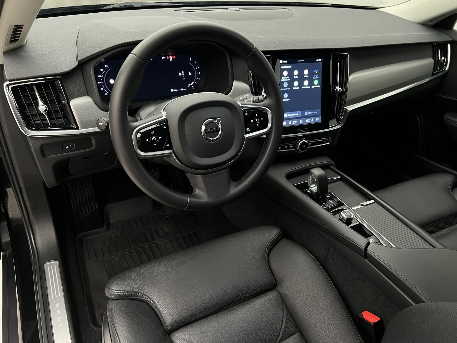 Volvo V90, CC B4 AWD PLUS AUT - fotka 4