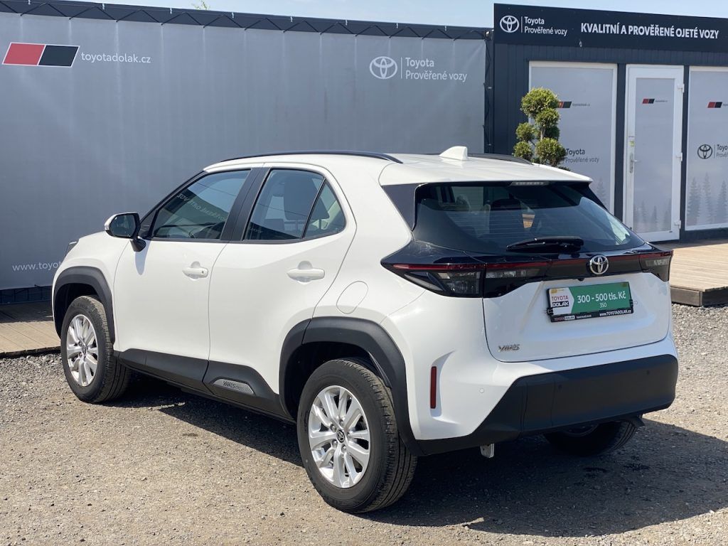 Toyota Yaris Cross, 1.5i, ČR, ComTech, záruka - fotka 5