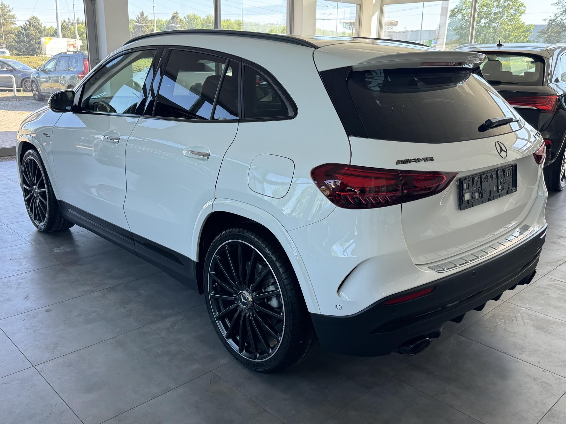 Mercedes-Benz GLA, GLA 35 AMG 4-MATIC - fotka 4