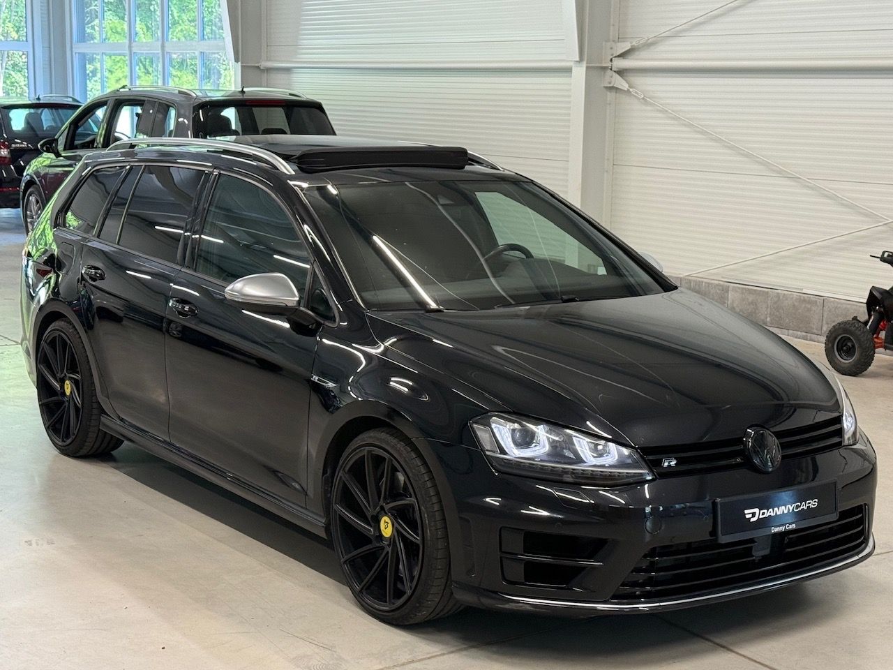 Volkswagen Golf, R 2.0TSI VARIANT 4x4 DSG - fotka 3