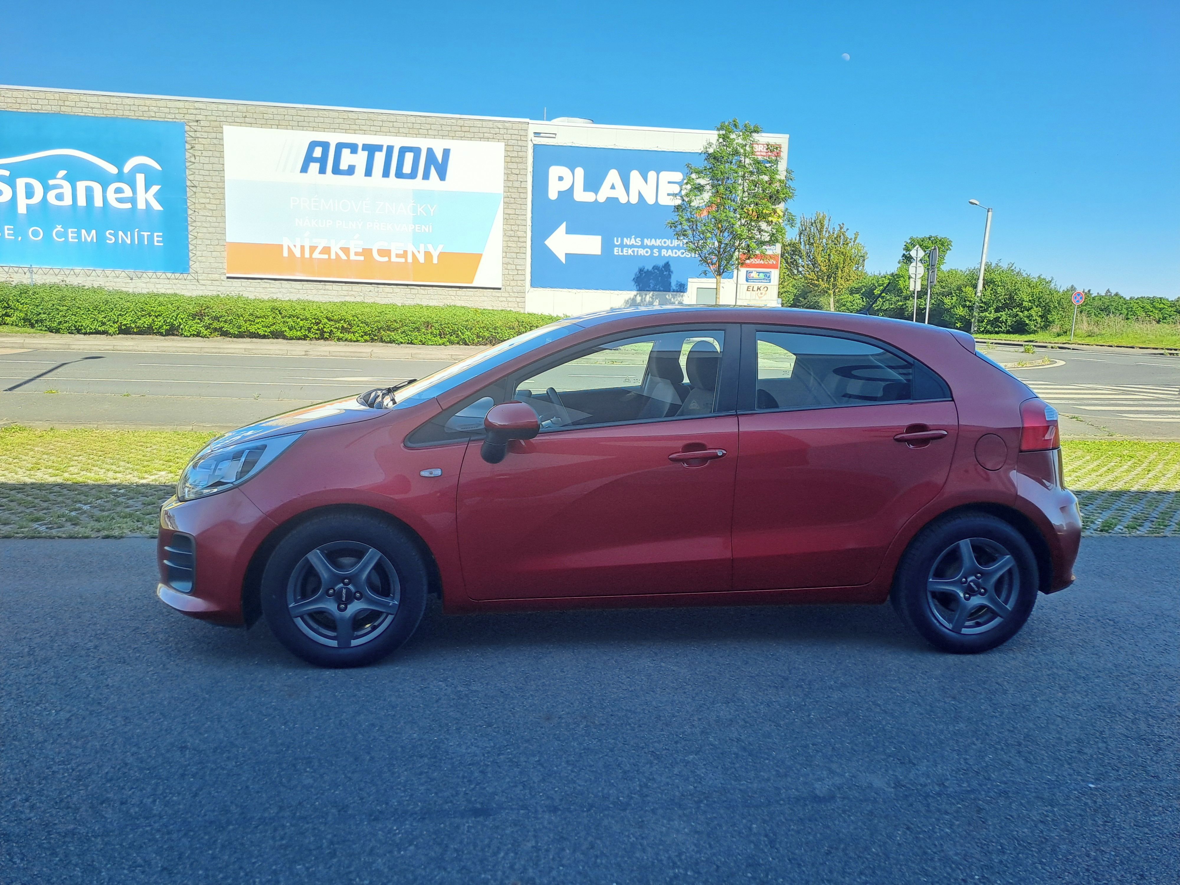 Kia Rio, 1.2i 62KW 1.MAJ EXTRA PĚKNÉ+ - fotka 4