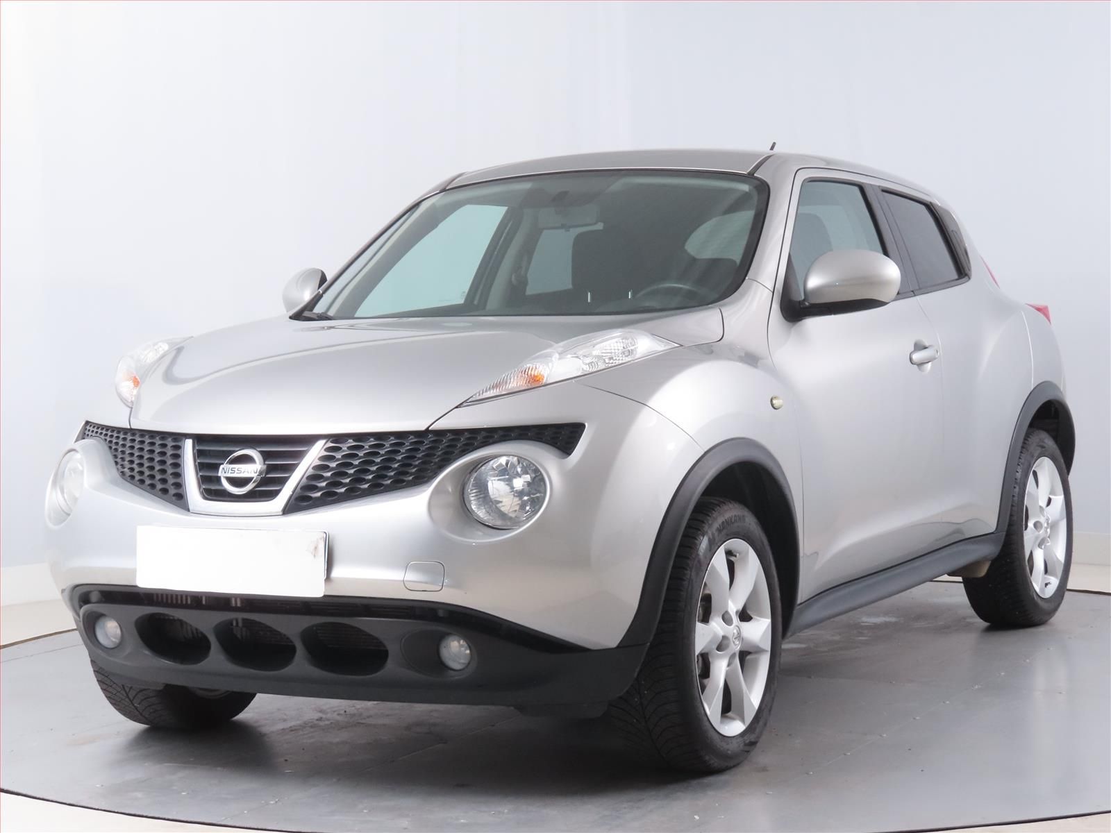 Nissan Juke, 1.6 DIG-T, Automatická klima - fotka 2