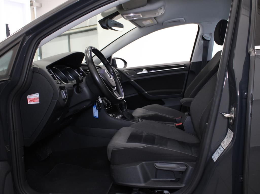 Volkswagen Golf Variant, 2,0 TDi 110kW DSG Highline ČR - fotka 6