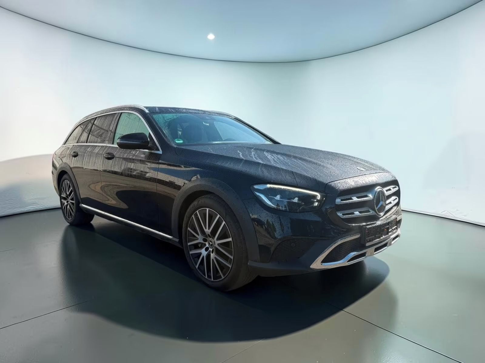 Mercedes-Benz Třídy E, E 400 d 4M All Terrain MASSAGE - fotka 3