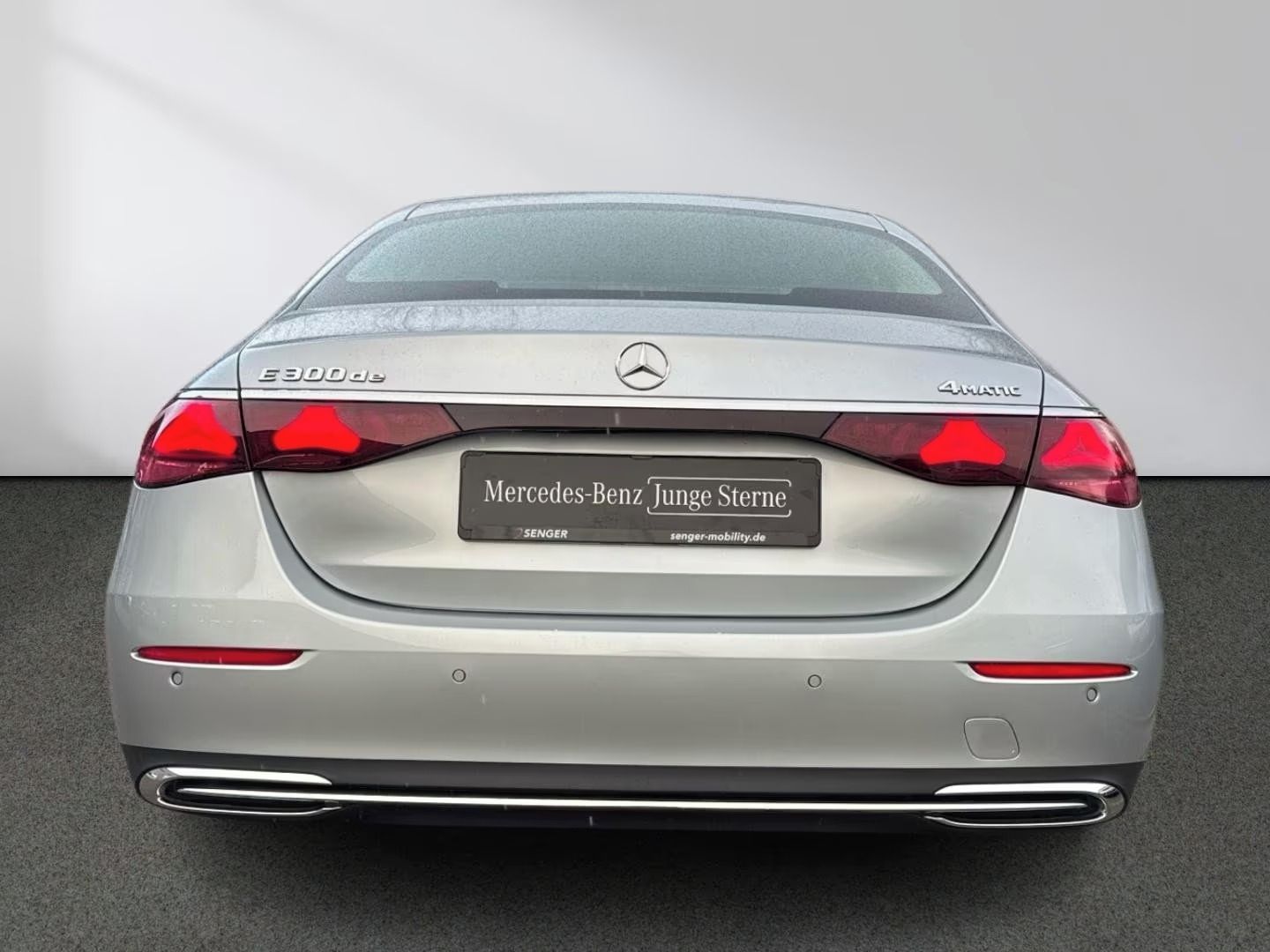 Mercedes-Benz Třídy E, 300de4M Avantgarde*Distro*360° - fotka 6