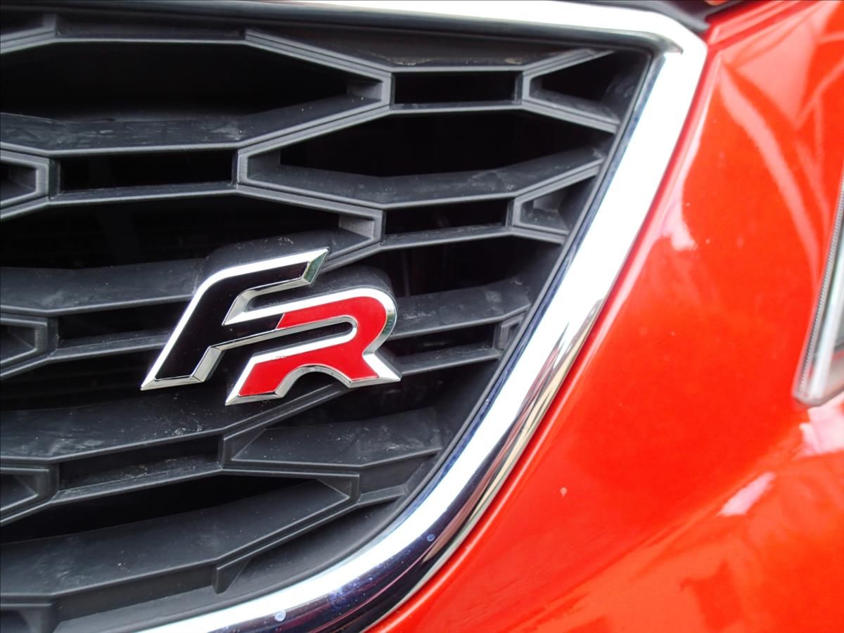 Seat Leon, 2,0 TDi, Dsg, FR, ČR - fotka 3