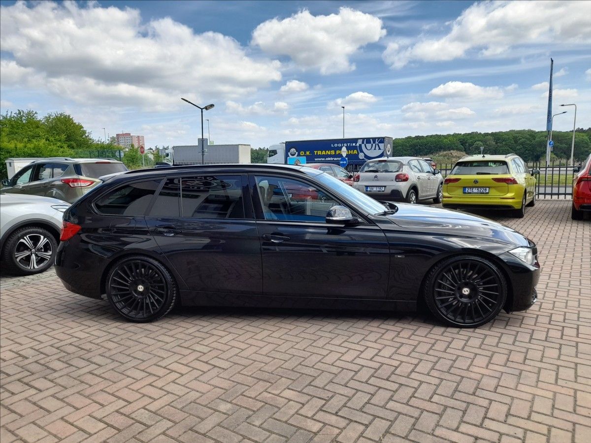 BMW Řada 3, 3,0 330D xDrive, AT - fotka 5