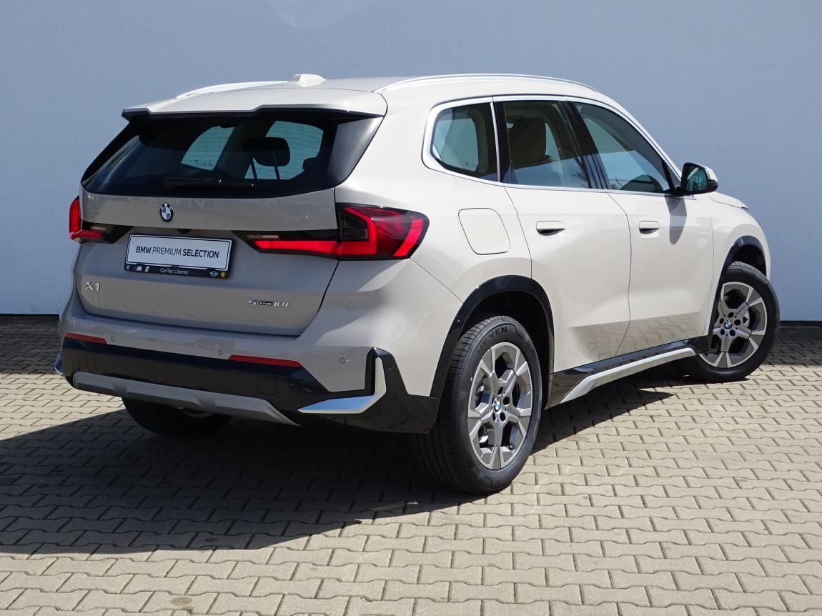 BMW X1, sDrive18i - fotka 3