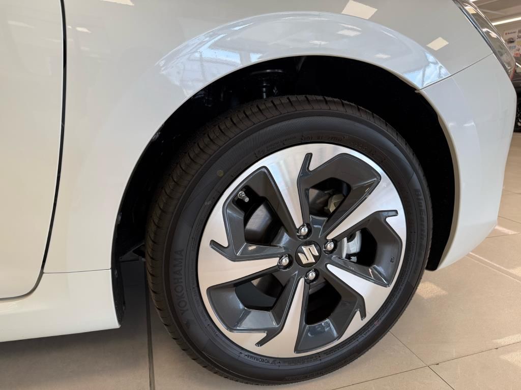 Suzuki Swift, ELEGANCE 1.2 HYBRID CVT 4x2 MY - fotka 5